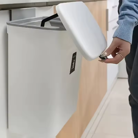 Mervani FlexBin™ – Premium Foldable Waste Bin